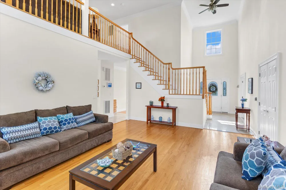 723 Doctors Path Estates Riverhead, NY 11901