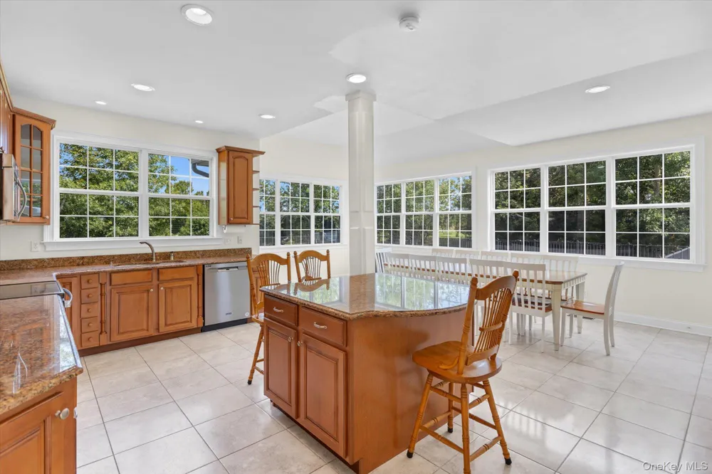 723 Doctors Path Estates Riverhead, NY 11901