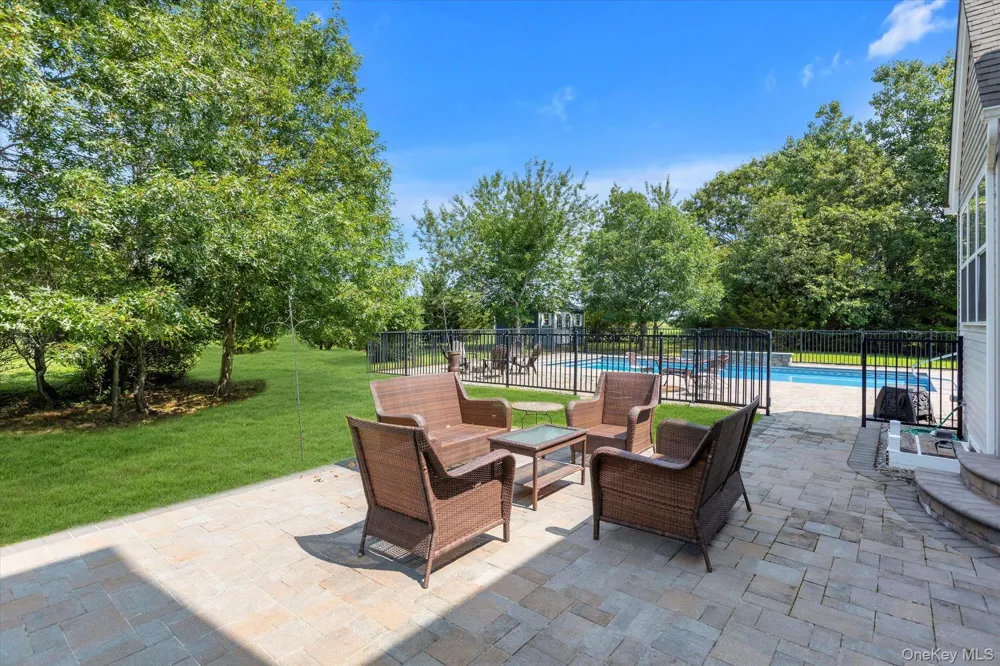 723 Doctors Path Estates Riverhead, NY 11901