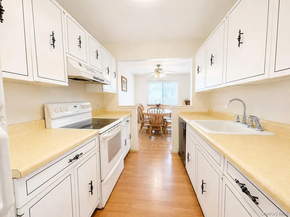 21 Village Park Drive #2C Fishkill, NY 12524