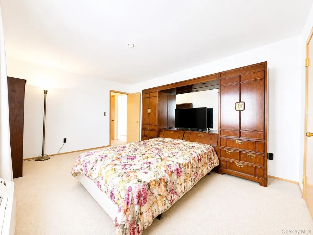21 Village Park Drive #2C Fishkill, NY 12524