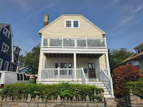 81 Waring Place #3