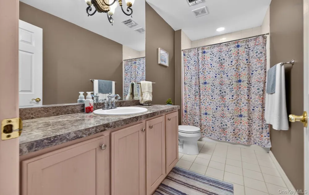 45 Tiffany Way Nesconset, NY 11767