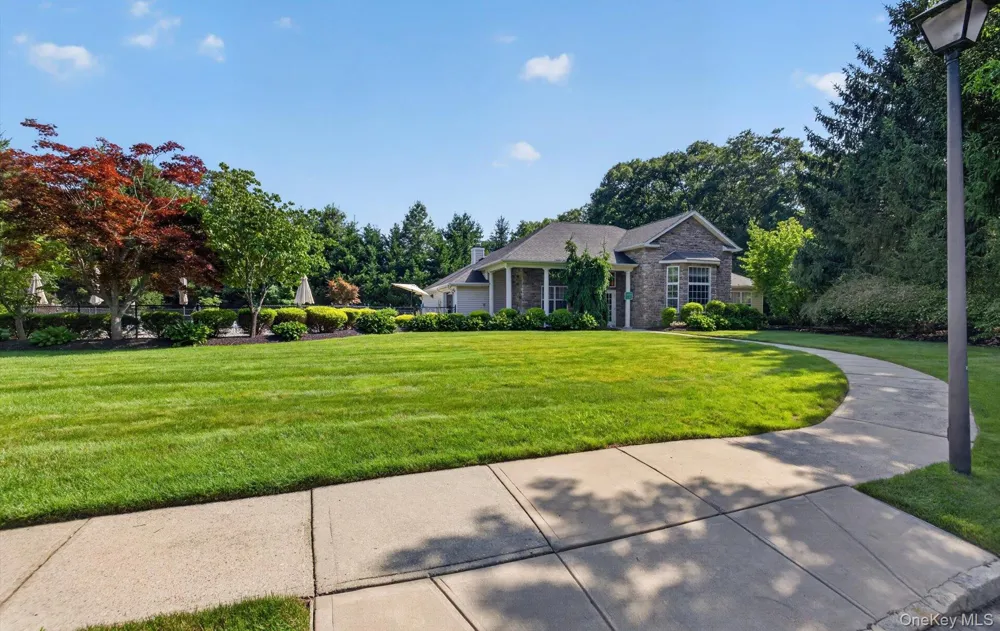 45 Tiffany Way Nesconset, NY 11767