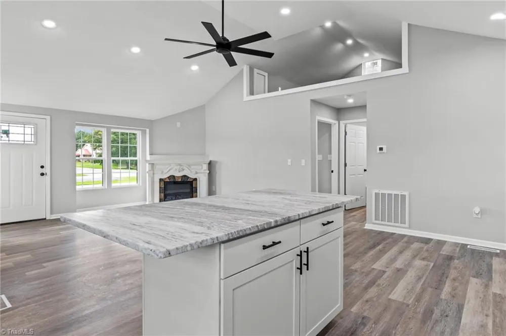 3036 US Highway 21 Hamptonville, NC 27020