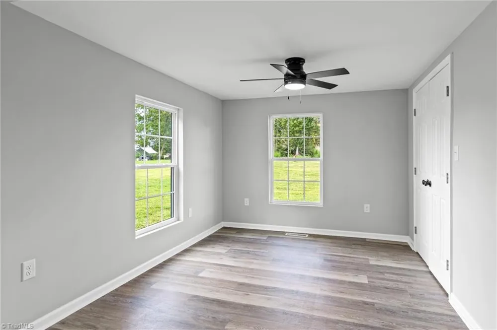 3036 US Highway 21 Hamptonville, NC 27020