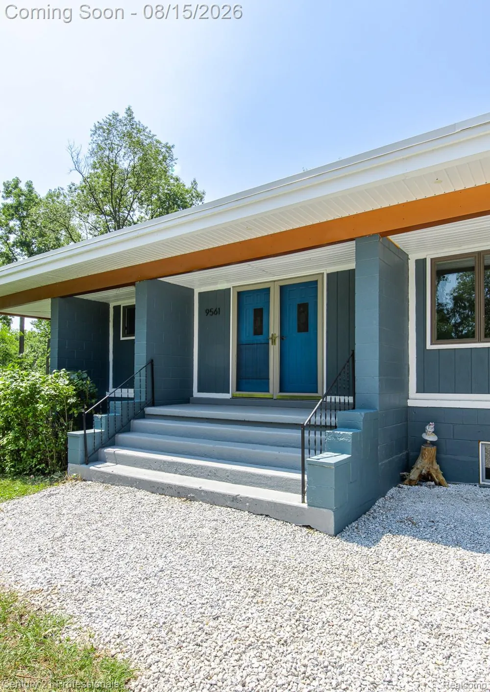 9561 Ute Pointe Drive Springfield Charter Township, MI 48346