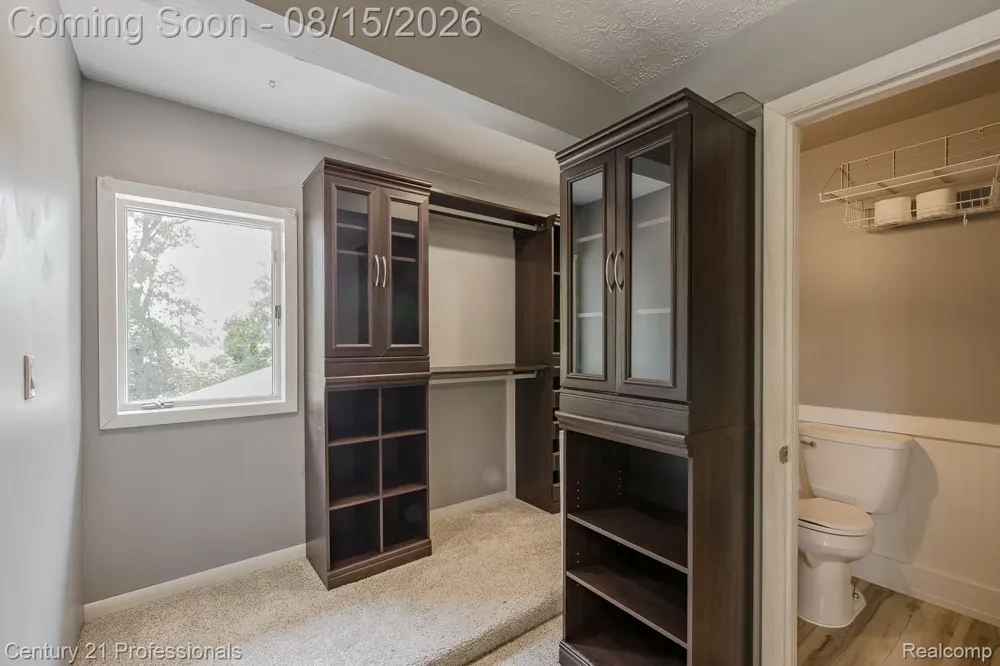 9561 Ute Pointe Drive Springfield Charter Township, MI 48346