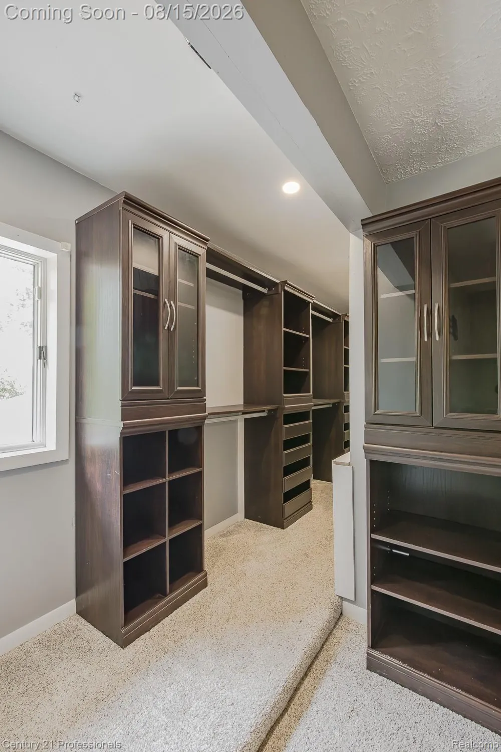 9561 Ute Pointe Drive Springfield Charter Township, MI 48346