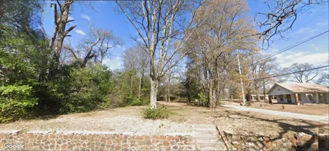 1303 W Lollar Street