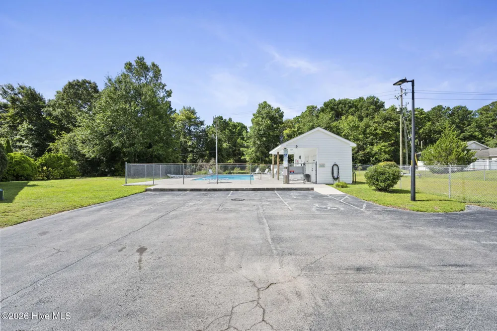 4513 Country Club Road #E105 Morehead City, NC 28557