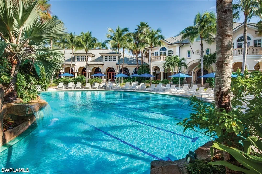 Cherry Oaks Trail #102 Naples, FL 34114