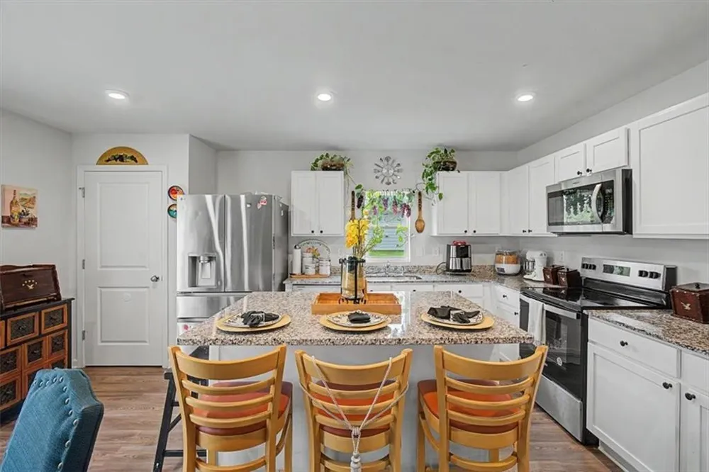 635 Tudor Street Kingston, GA 30145
