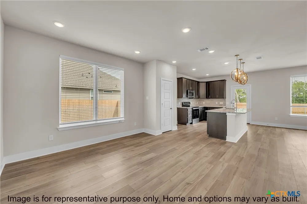 610 James Parker Circle Killeen, TX 76542