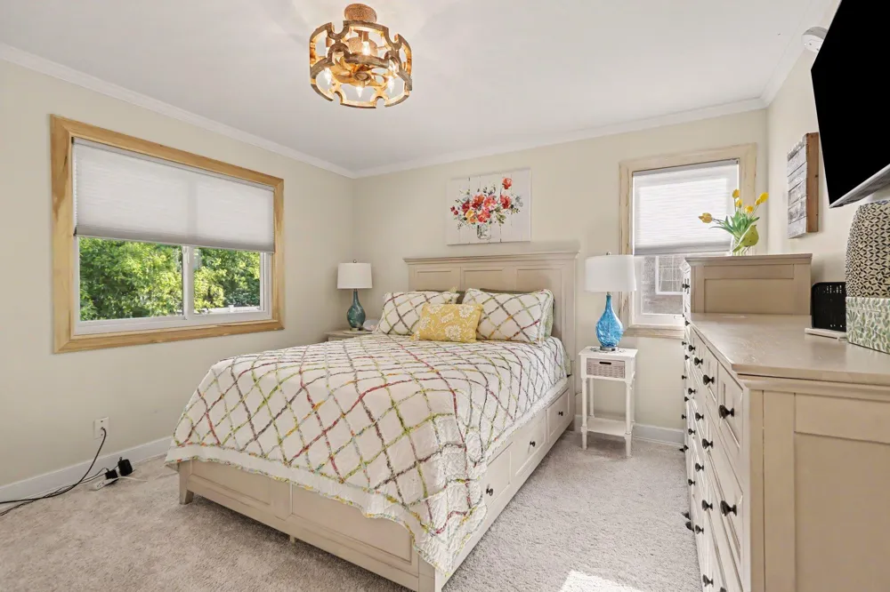 37454 Eagle Drive Livonia, MI 48150
