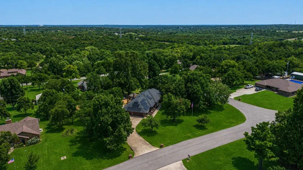 8008 Forest Oklahoma City, OK 73150