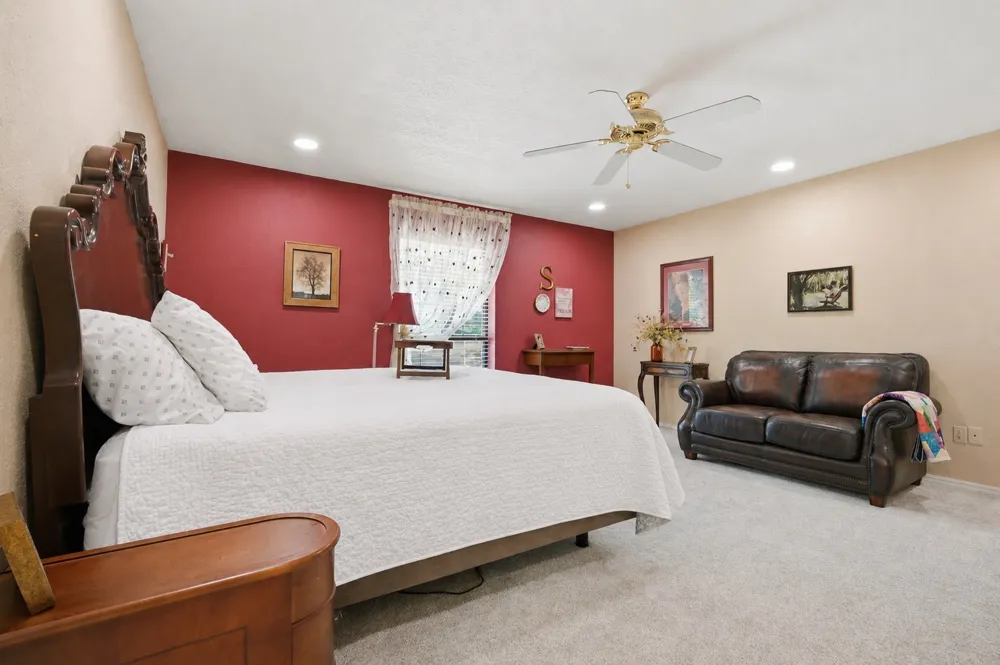 8008 Forest Oklahoma City, OK 73150
