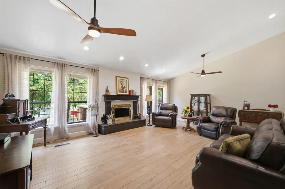 8008 Forest Oklahoma City, OK 73150