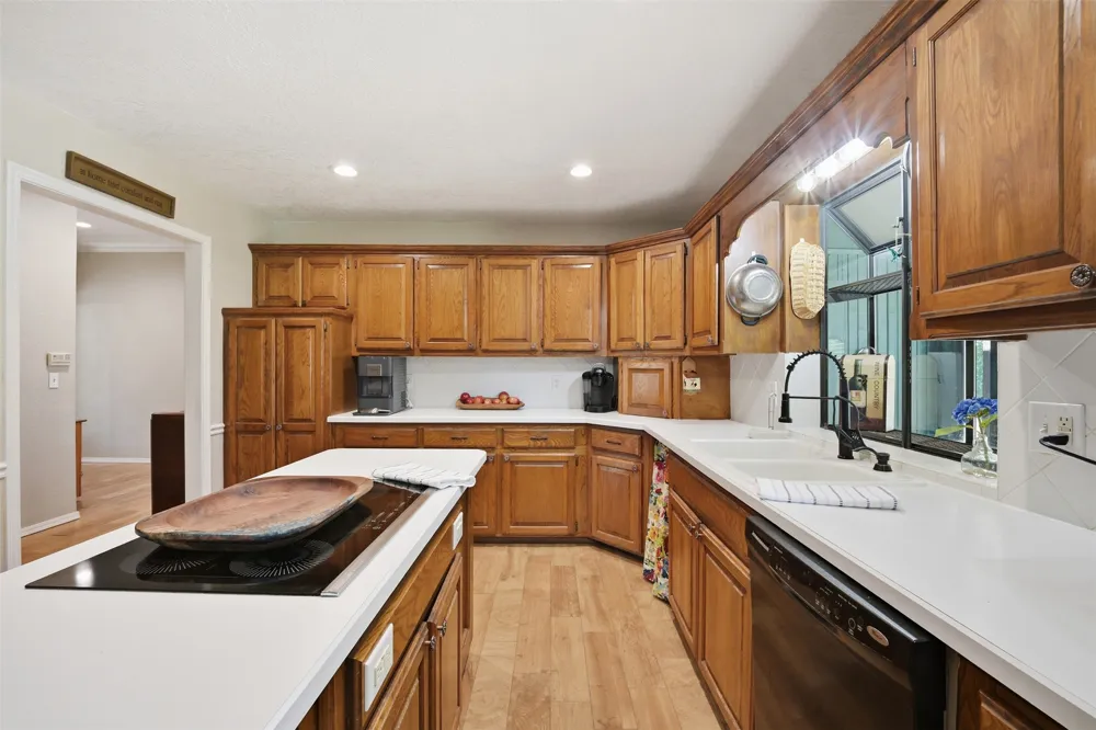 8008 Forest Oklahoma City, OK 73150
