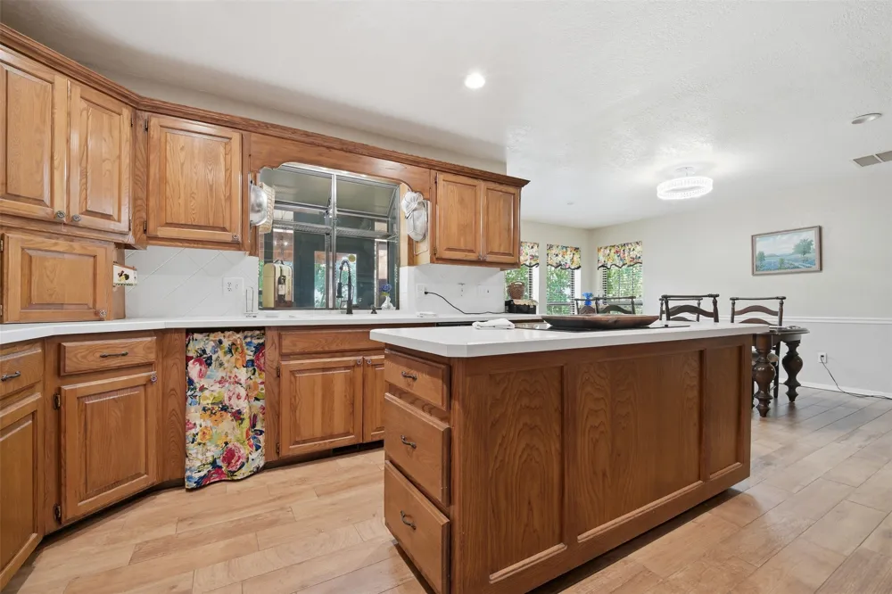 8008 Forest Oklahoma City, OK 73150