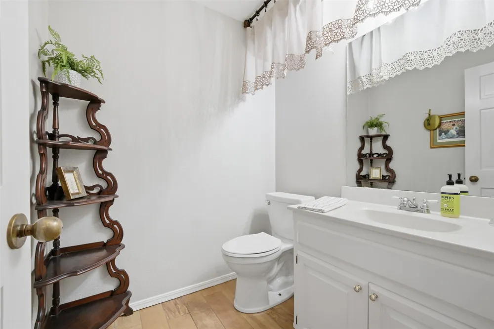 8008 Forest Oklahoma City, OK 73150