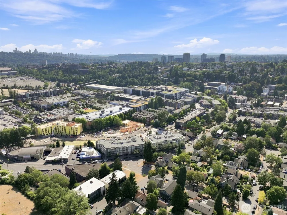2901 NE Blakeley #401 Seattle, WA 98105