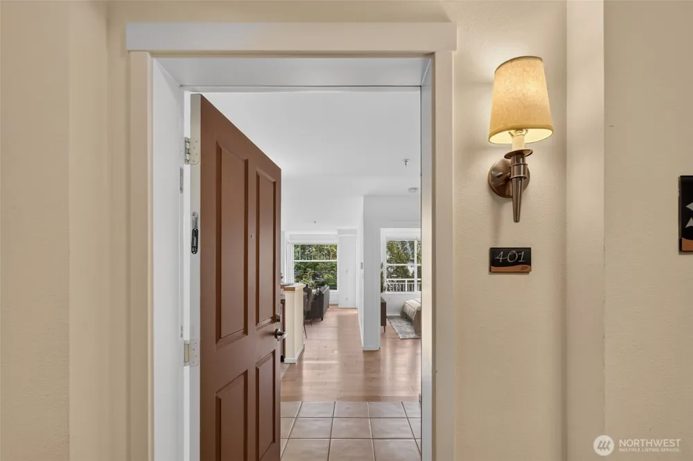 2901 NE Blakeley #401 Seattle, WA 98105