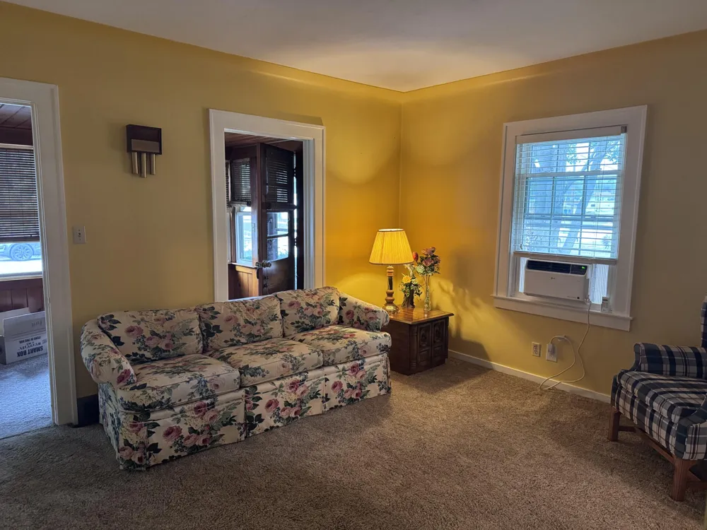 833 Kenneth Street SW Wyoming City, MI 49509