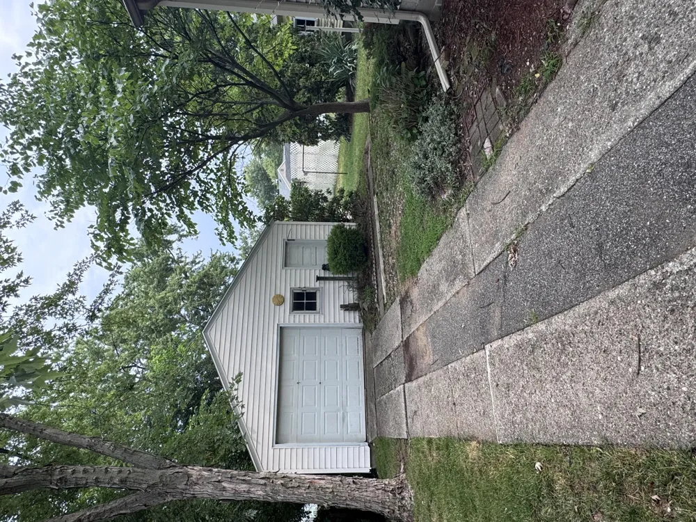 833 Kenneth Street SW Wyoming City, MI 49509