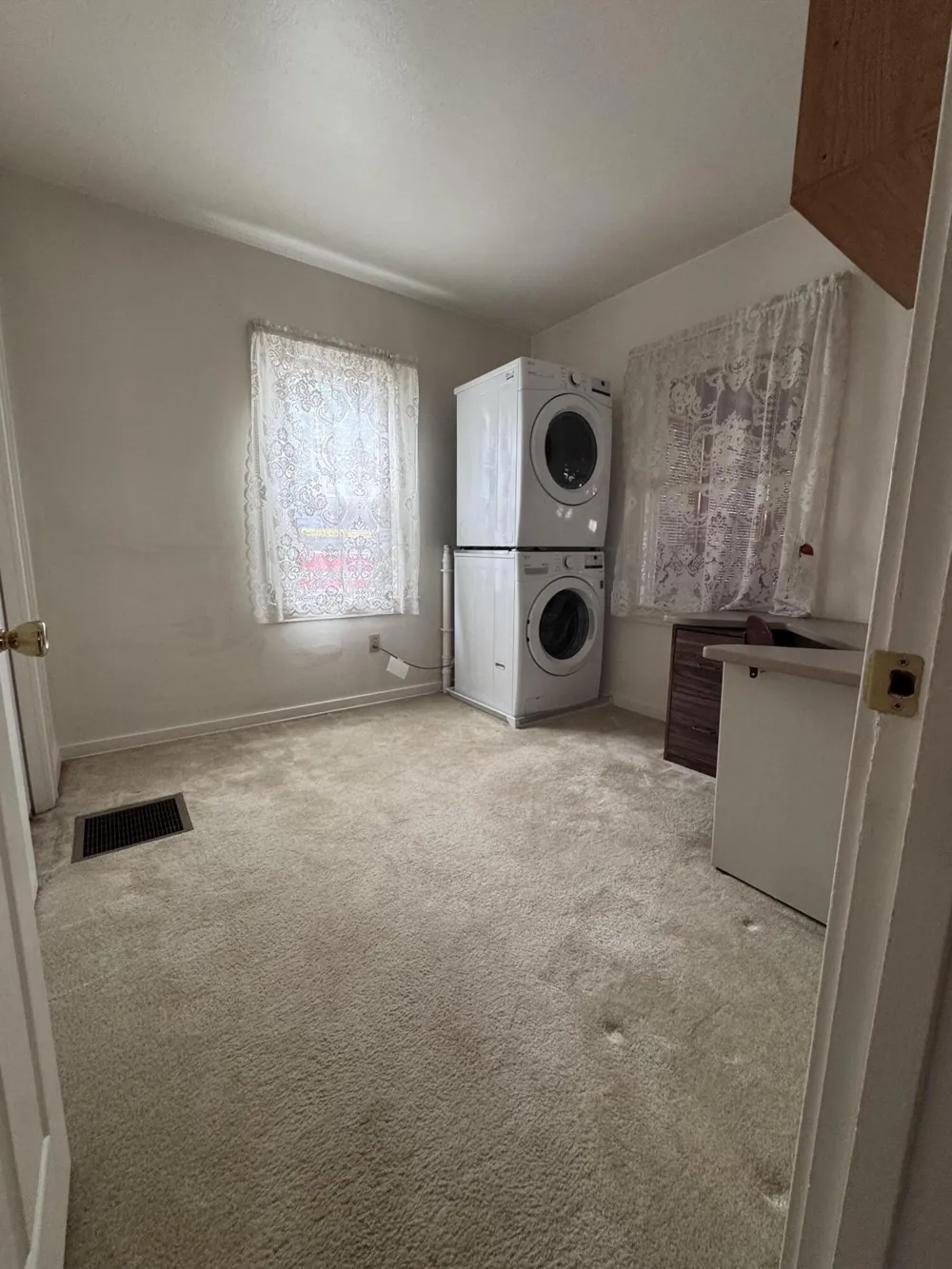 833 Kenneth Street SW Wyoming City, MI 49509