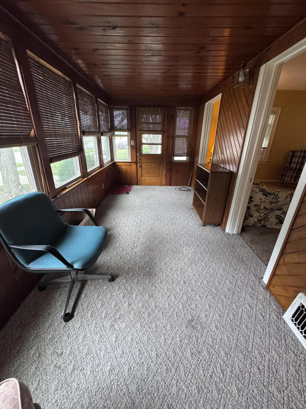 833 Kenneth Street SW Wyoming City, MI 49509