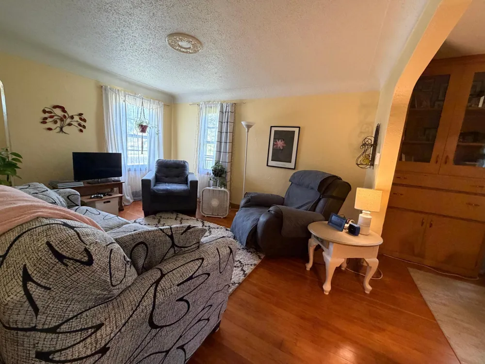 428 E Rooney Avenue Appleton, MN 56208