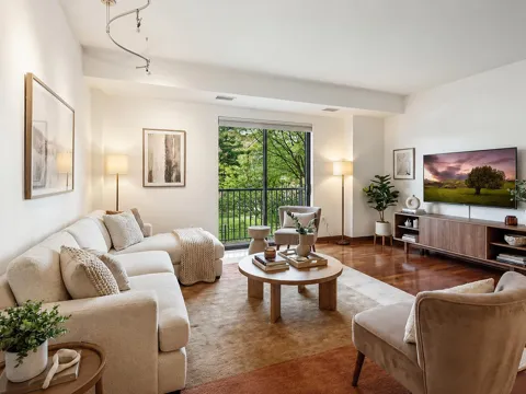 317 Groveland Avenue #116
