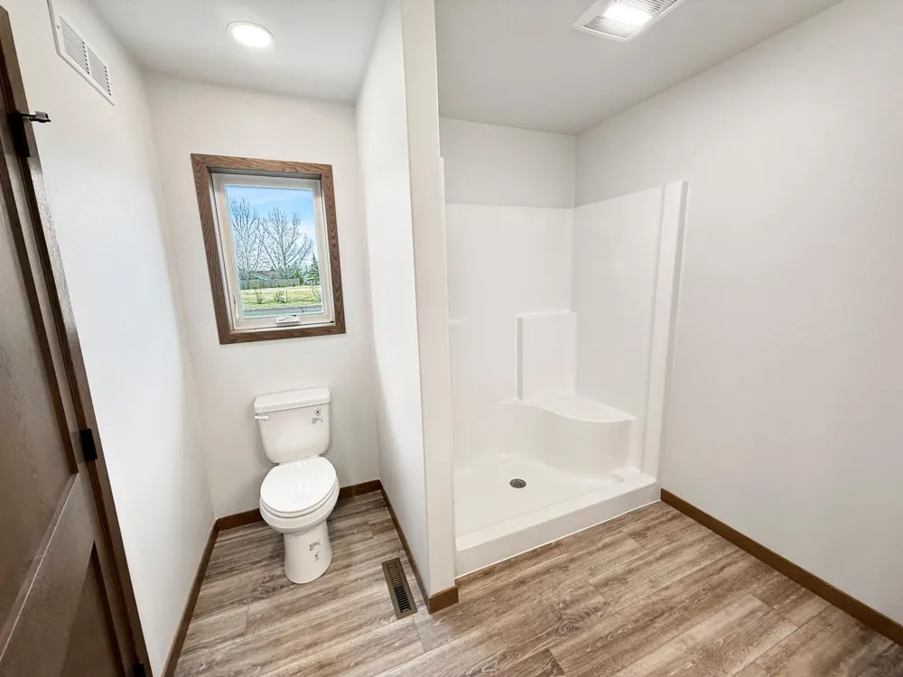220 Lylac Circle Forman, ND 58032