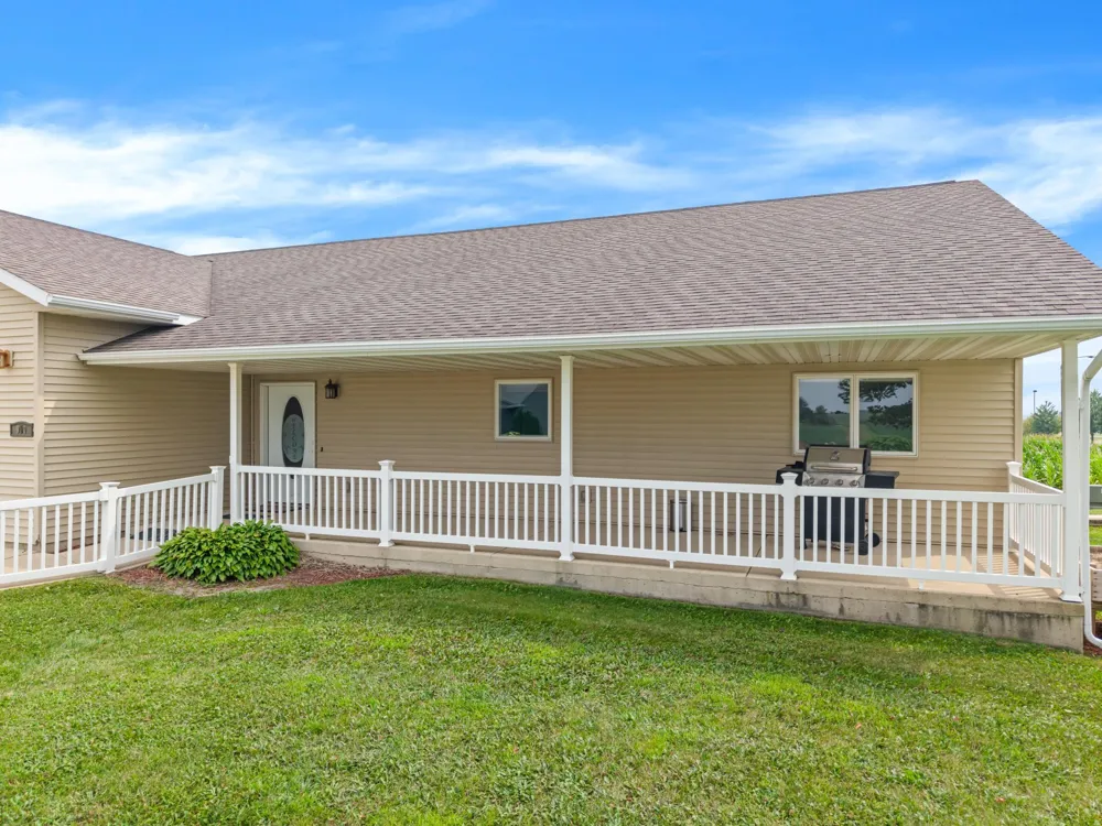 900 Courtney Drive Caledonia, MN 55921
