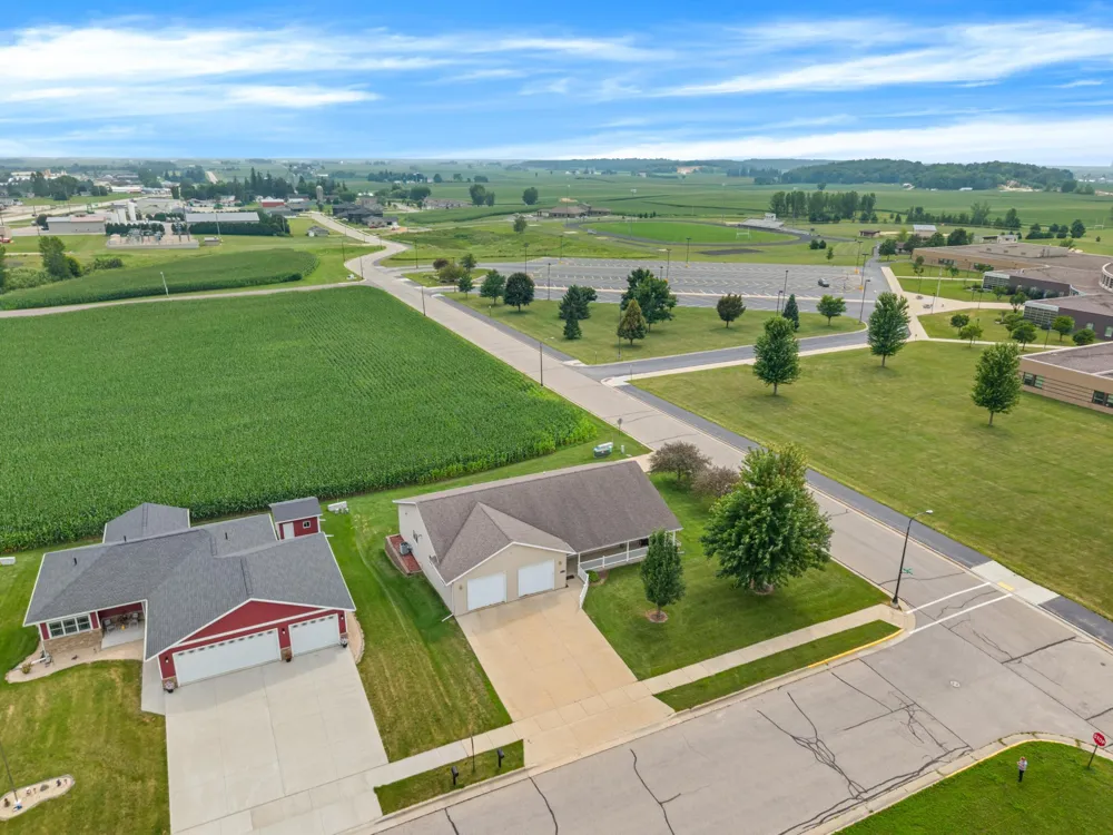 900 Courtney Drive Caledonia, MN 55921