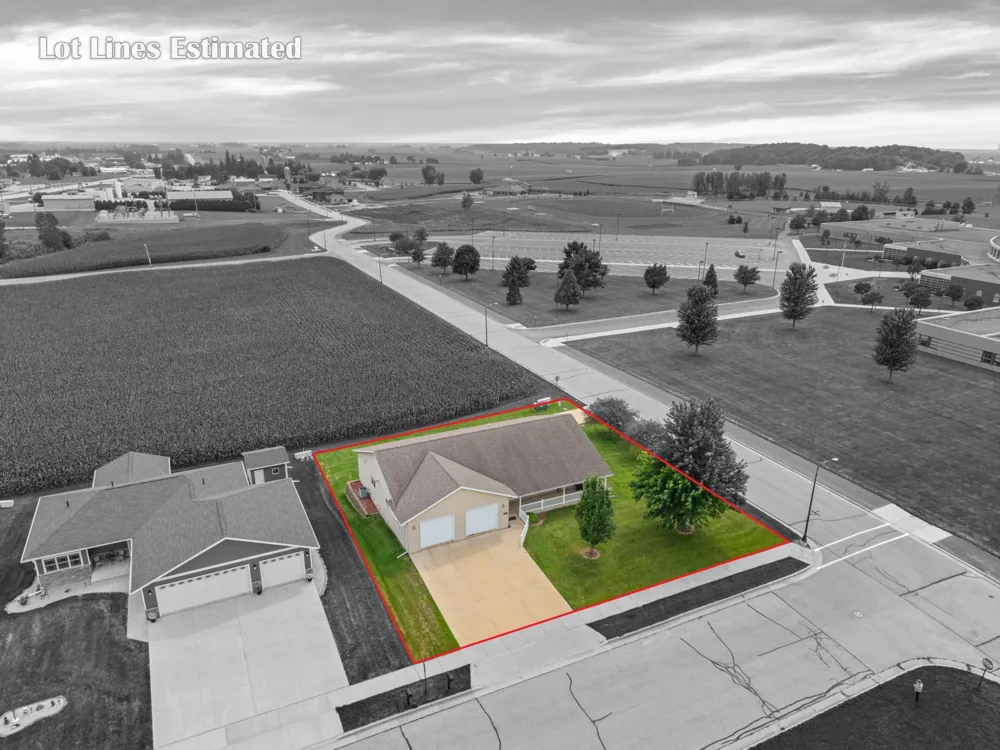 900 Courtney Drive Caledonia, MN 55921