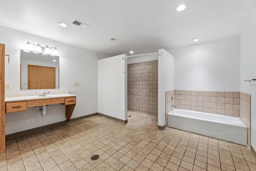 900 Courtney Drive Caledonia, MN 55921