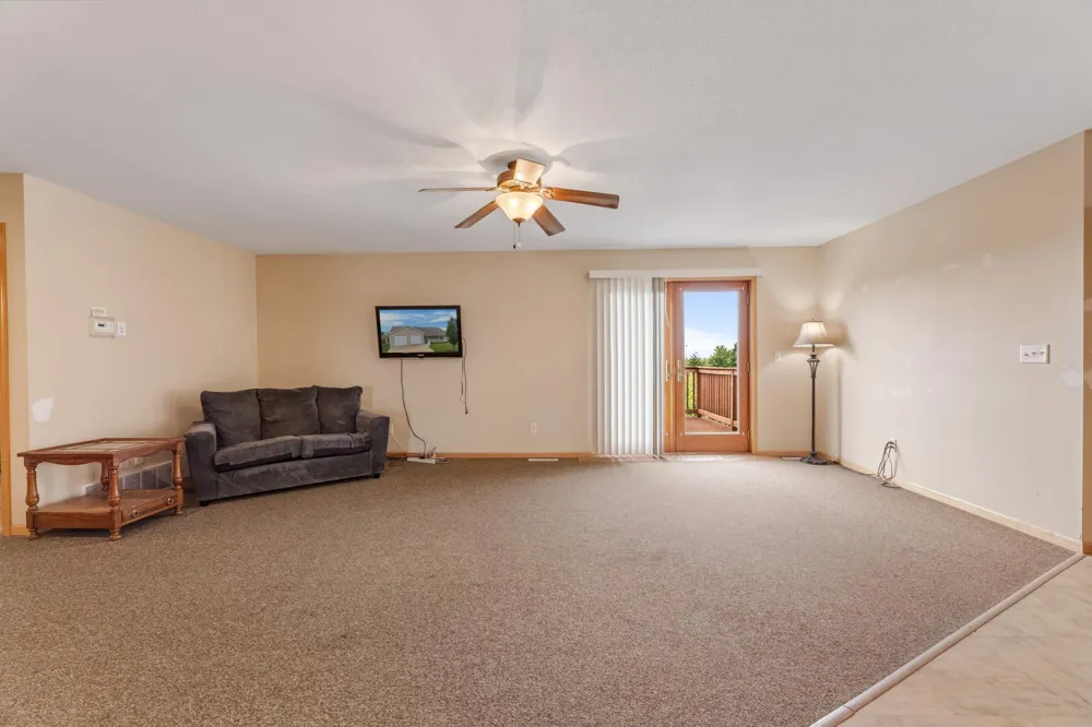 900 Courtney Drive Caledonia, MN 55921