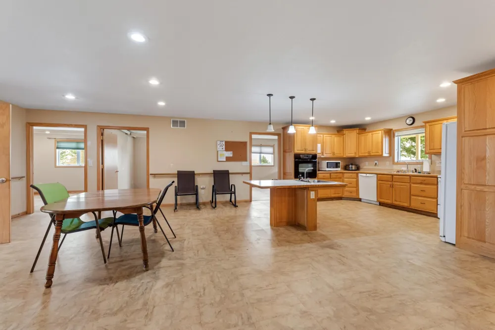 900 Courtney Drive Caledonia, MN 55921