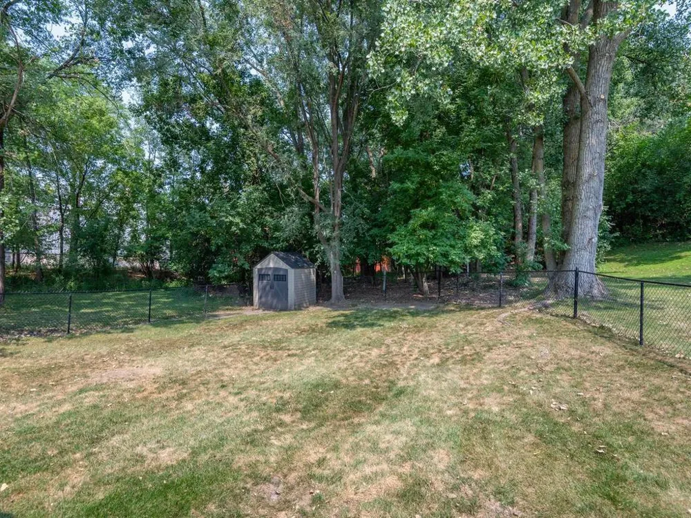 3615 Westmark Drive Minnetonka, MN 55345