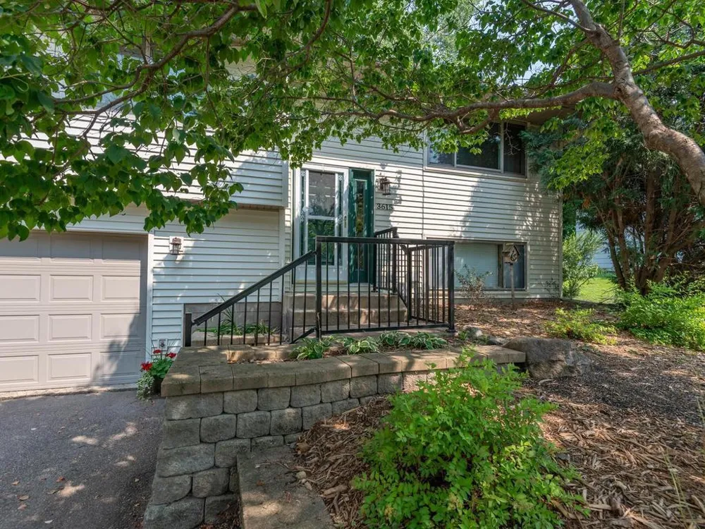 3615 Westmark Drive Minnetonka, MN 55345