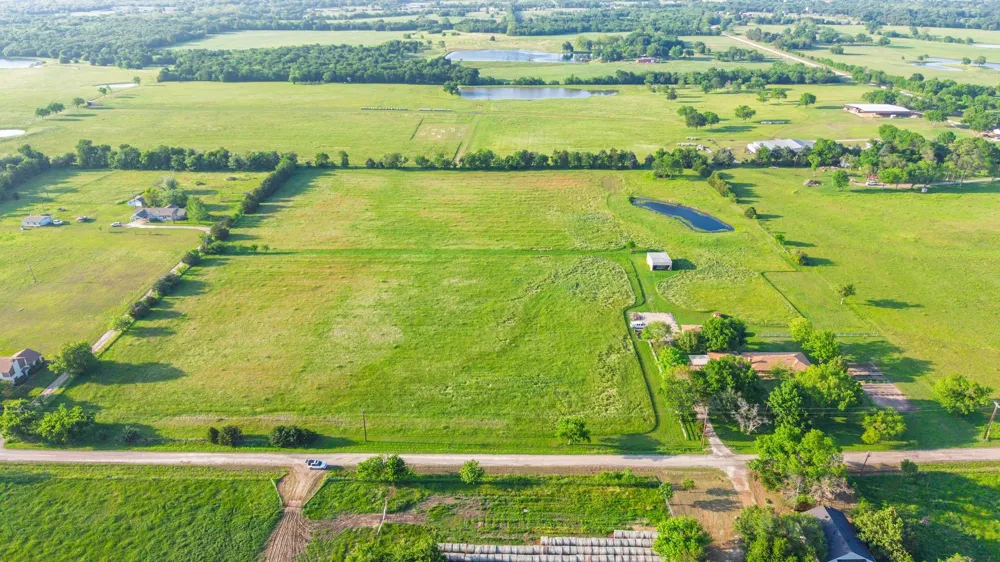 COUNTY ROAD 3103 Greenville, TX 75402