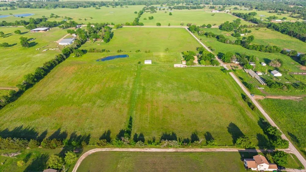COUNTY ROAD 3103 Greenville, TX 75402