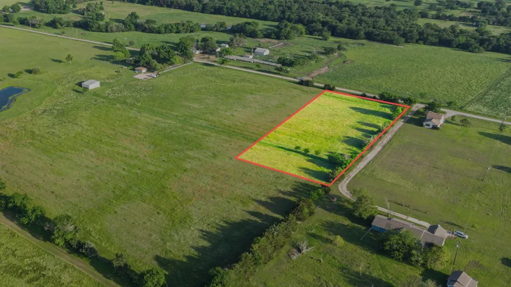 COUNTY ROAD 3103 Greenville, TX 75402
