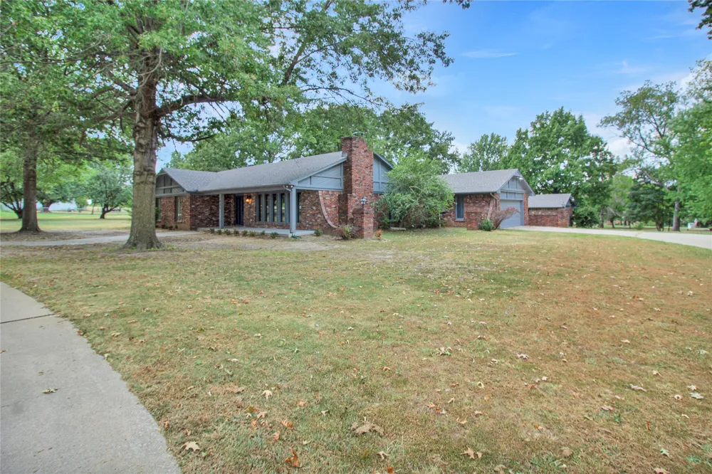 2951 23rd W Muskogee, OK 74401