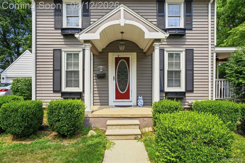 915 Main Street Fenton City, MI 48430