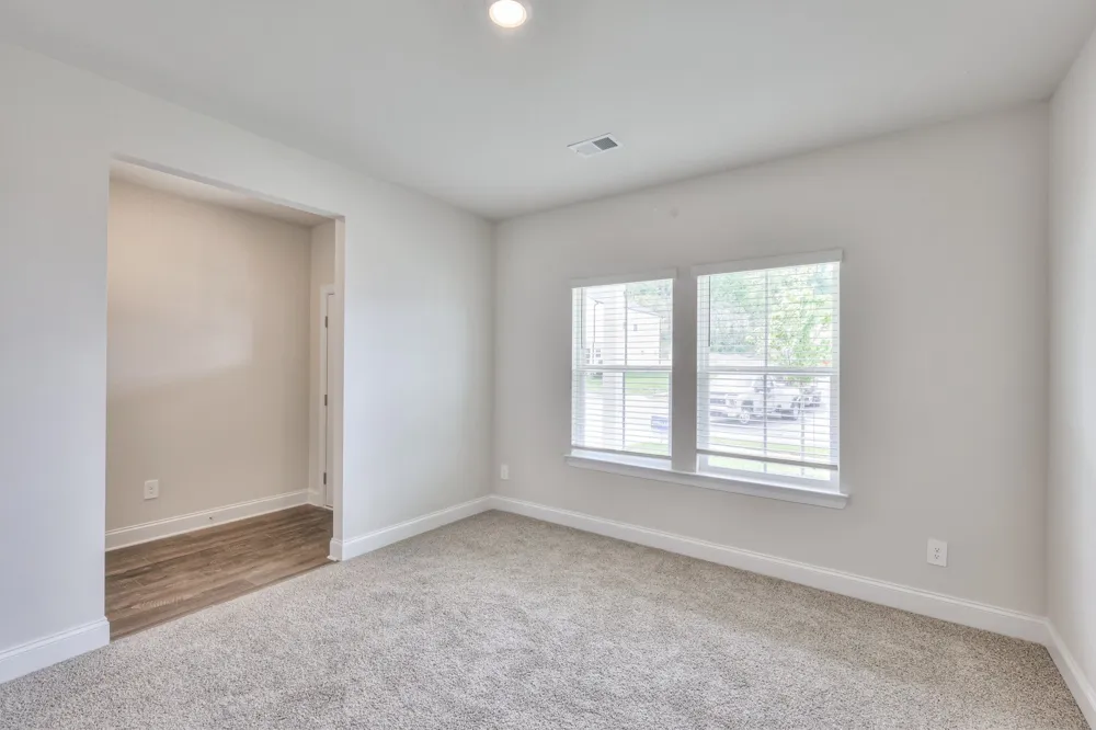210 Vanguard Drive La Vergne, TN 37086