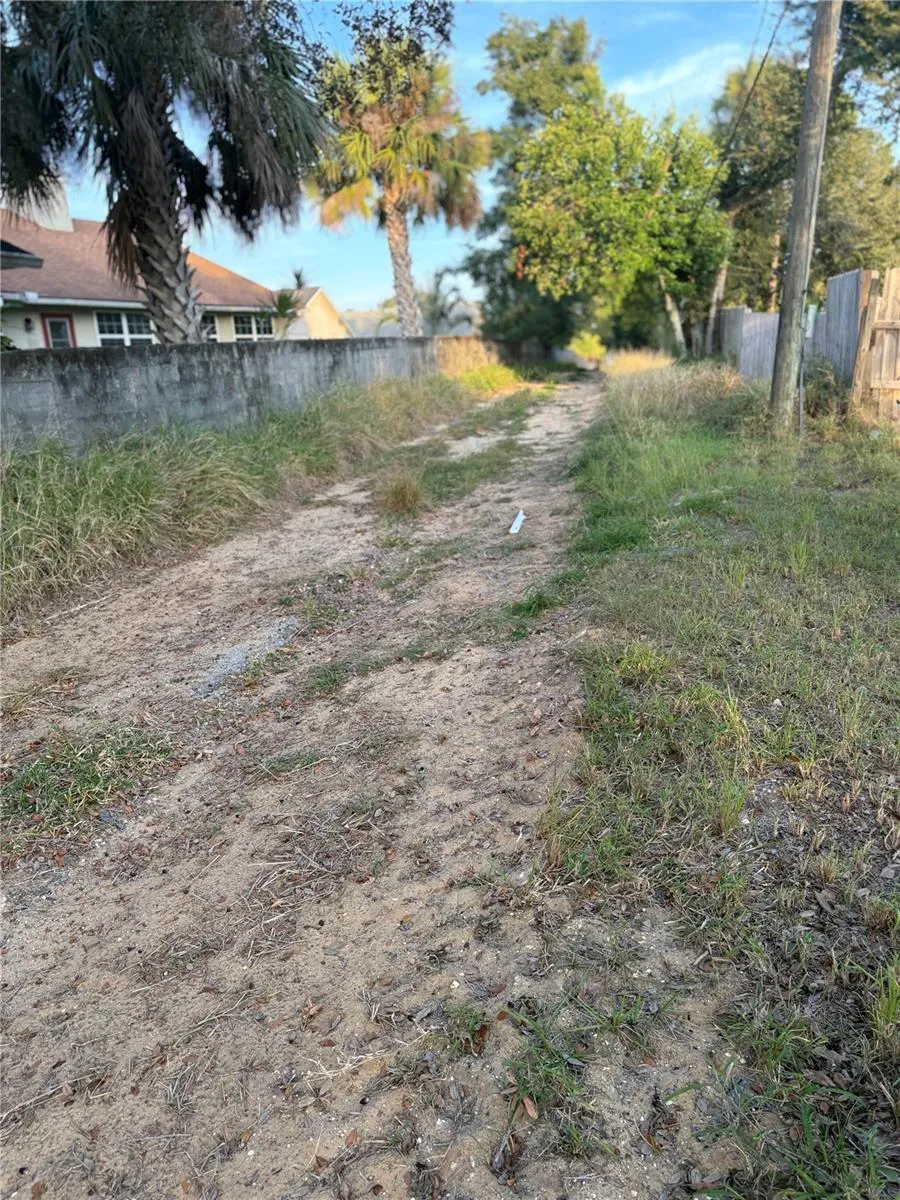 719 HILLSIDE AVENUE Lake Wales, FL 33853