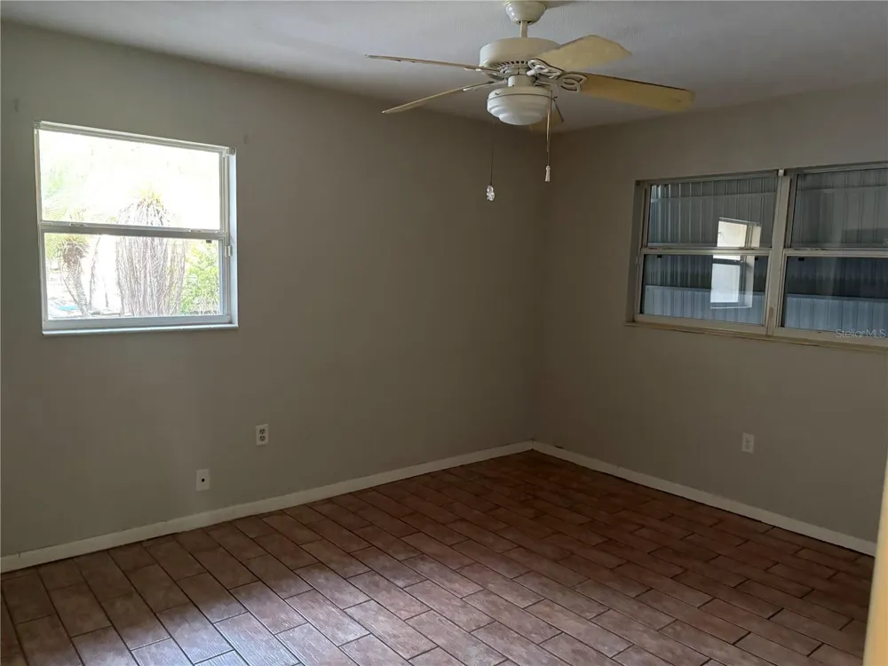 719 HILLSIDE AVENUE Lake Wales, FL 33853